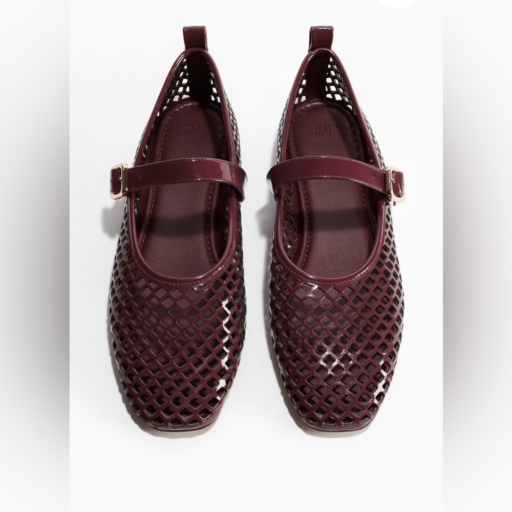 H&M Women's Wine Cutout Mary Jane Flats with Gold Buckle